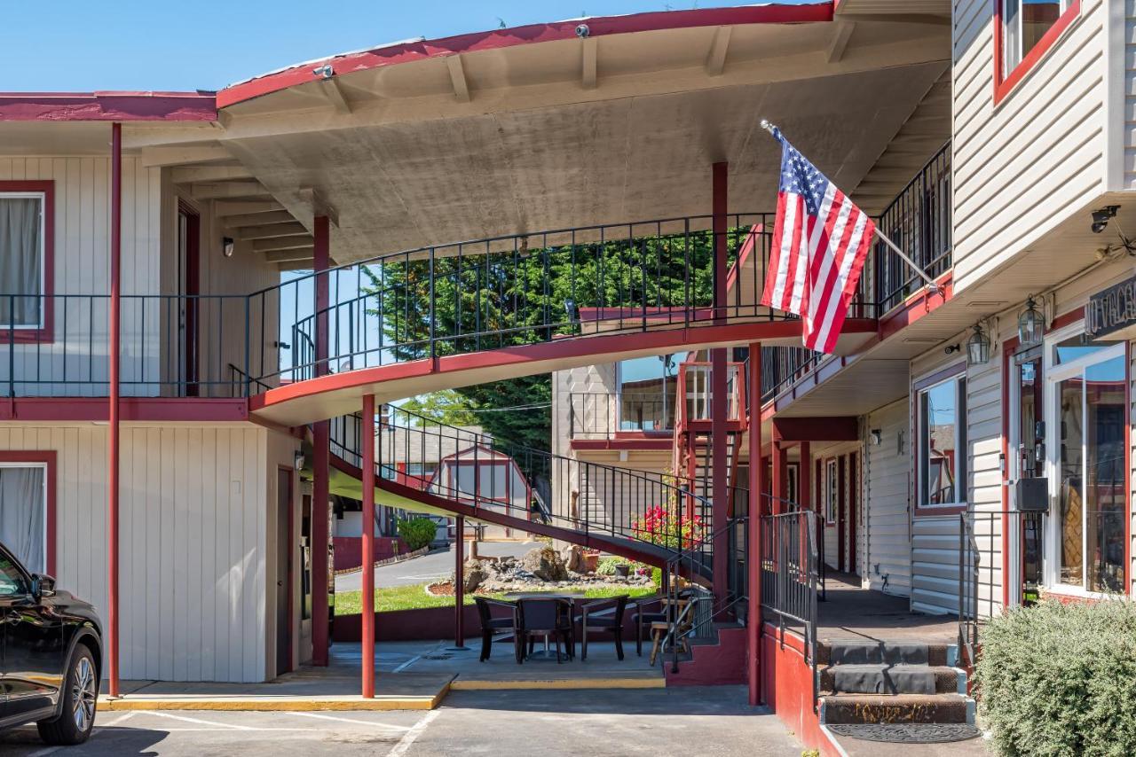 Riviera Inn ポート・エンジェルス エクステリア 写真