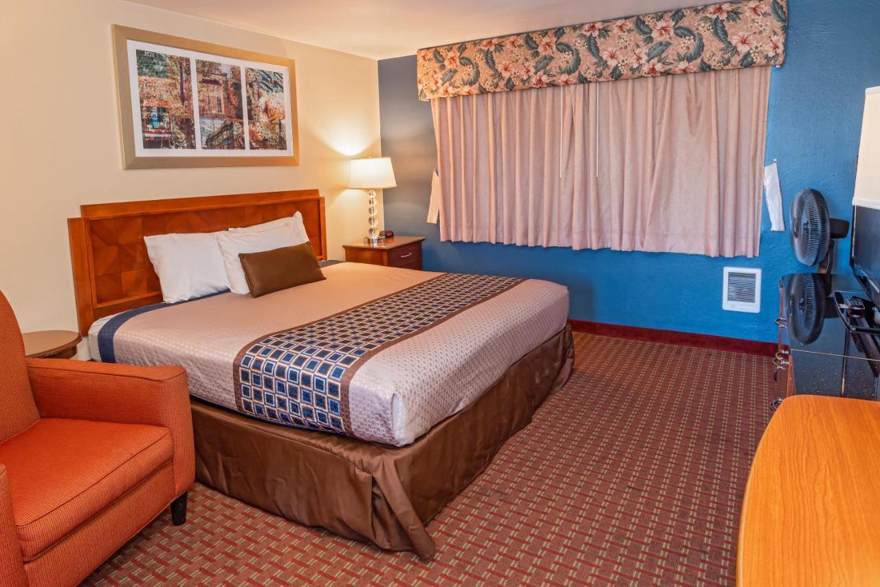 Riviera Inn ポート・エンジェルス エクステリア 写真