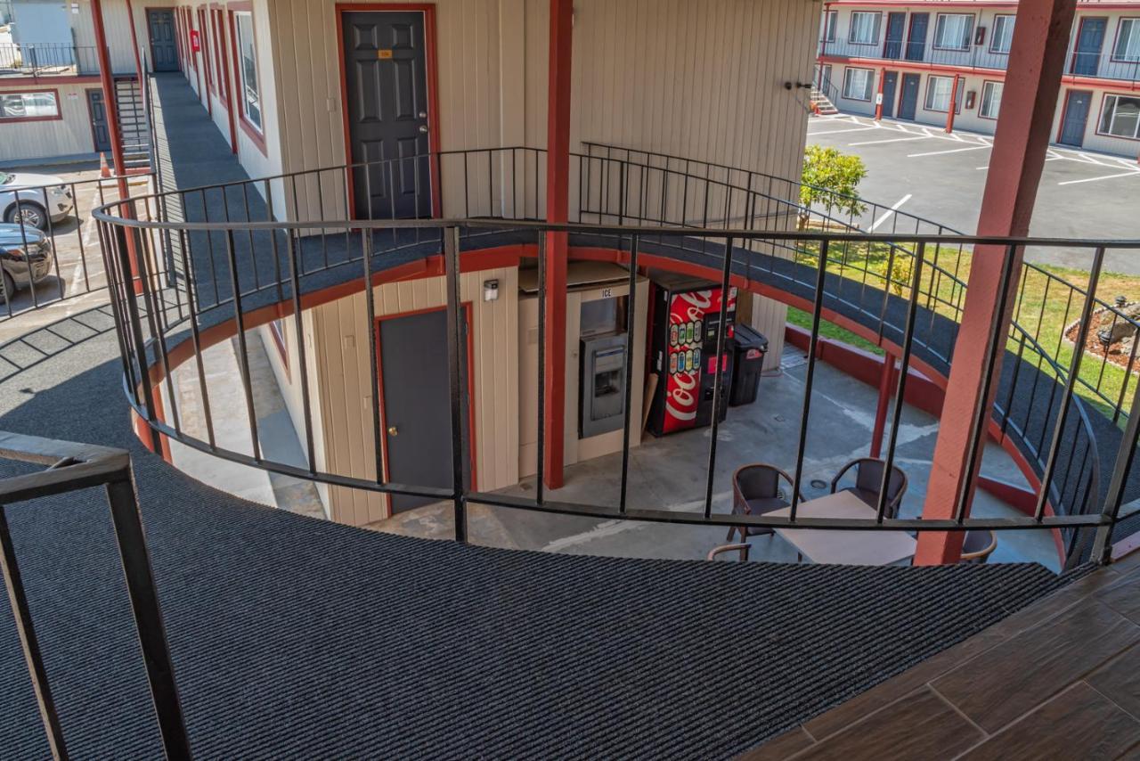 Riviera Inn ポート・エンジェルス エクステリア 写真
