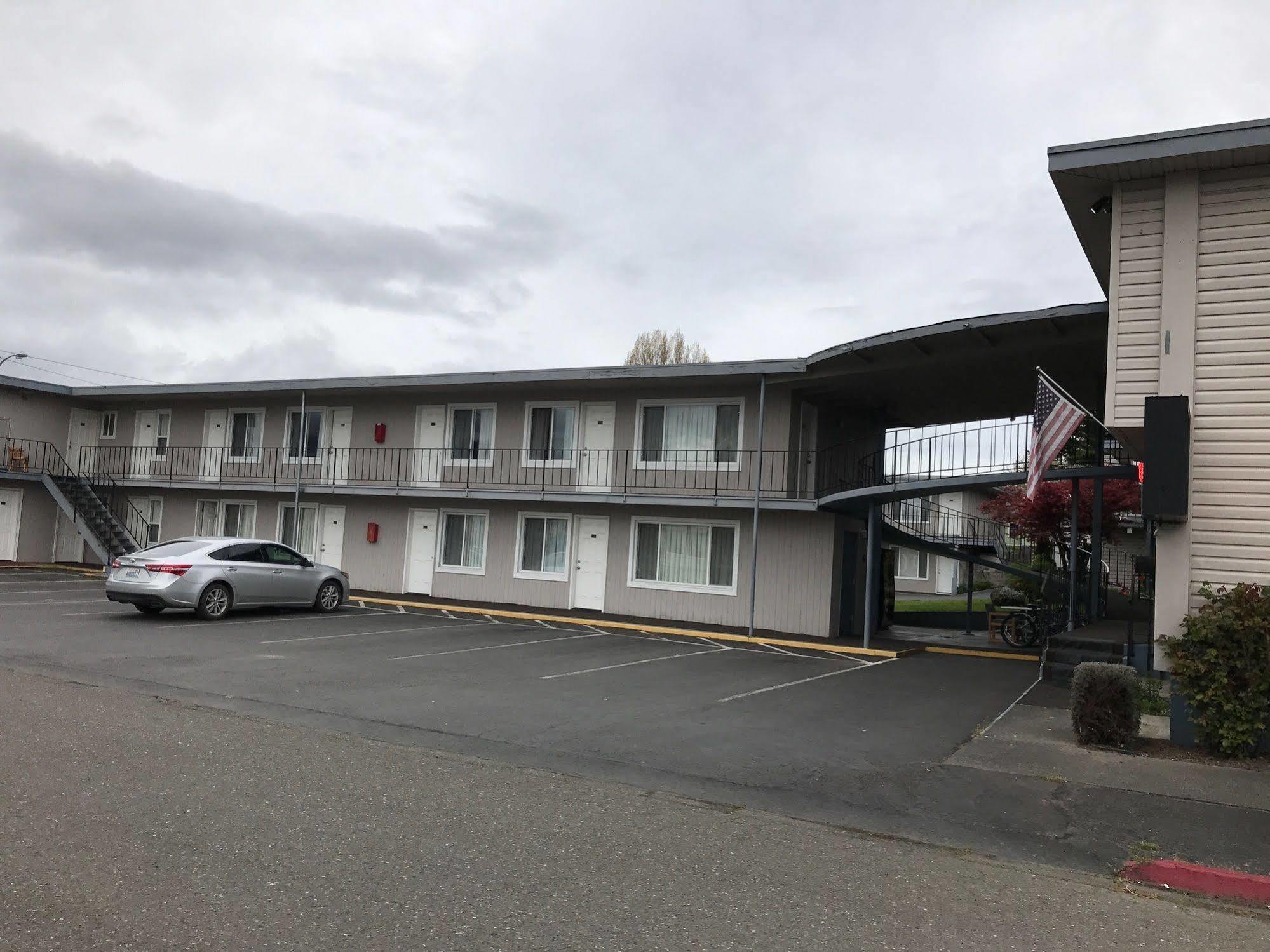 Riviera Inn ポート・エンジェルス エクステリア 写真