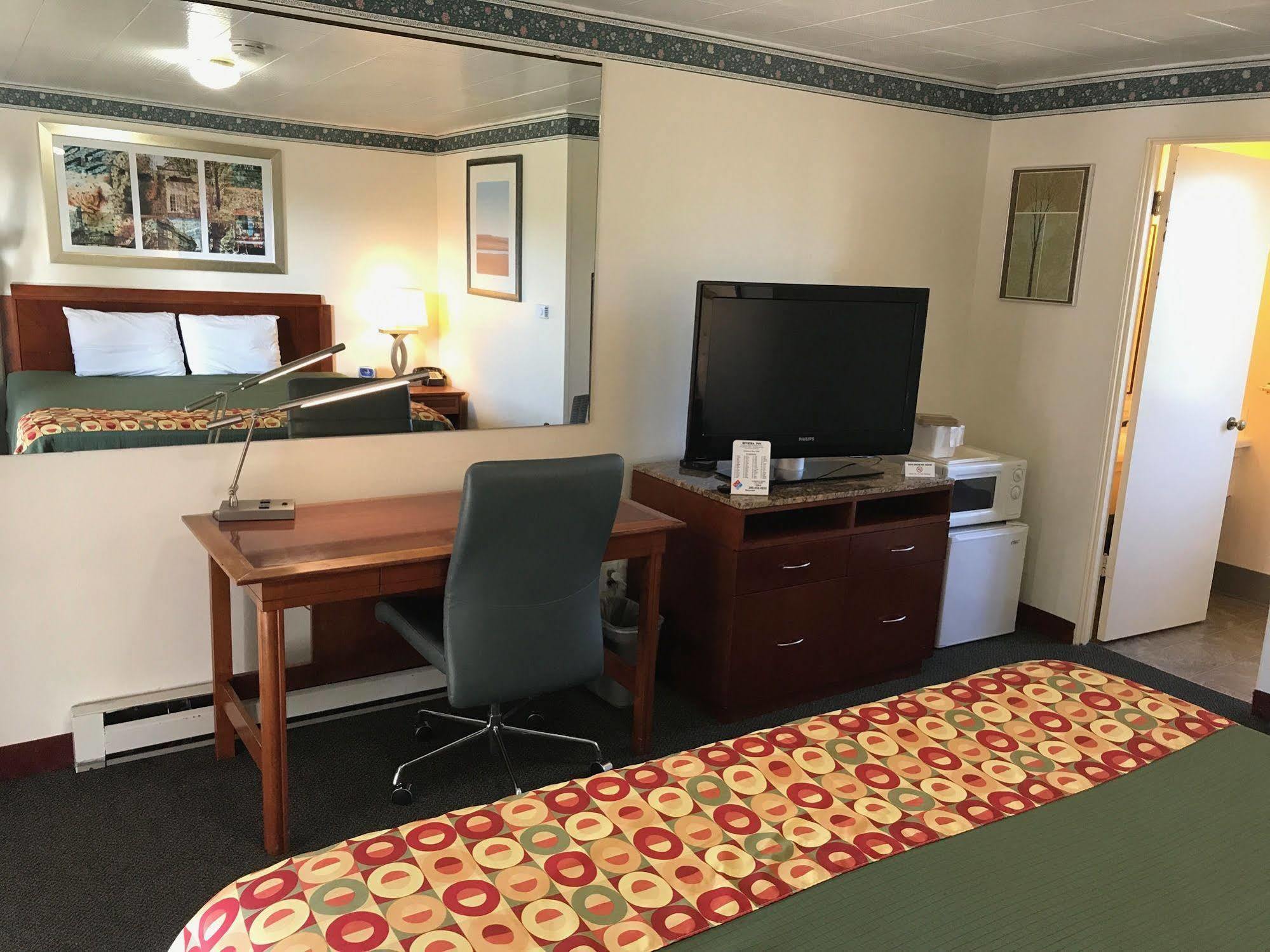 Riviera Inn ポート・エンジェルス エクステリア 写真